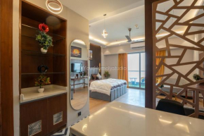 Luxury Grand Mansion: YourHomelystudio